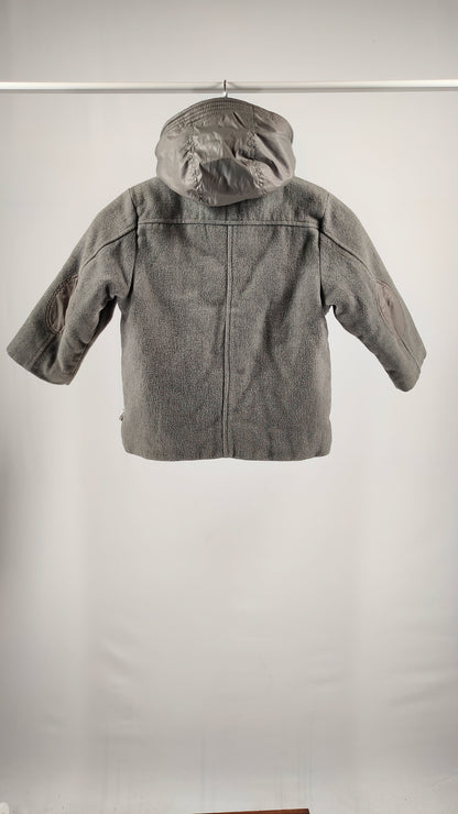 Abrigo gris con capucha extraíble Bóboli