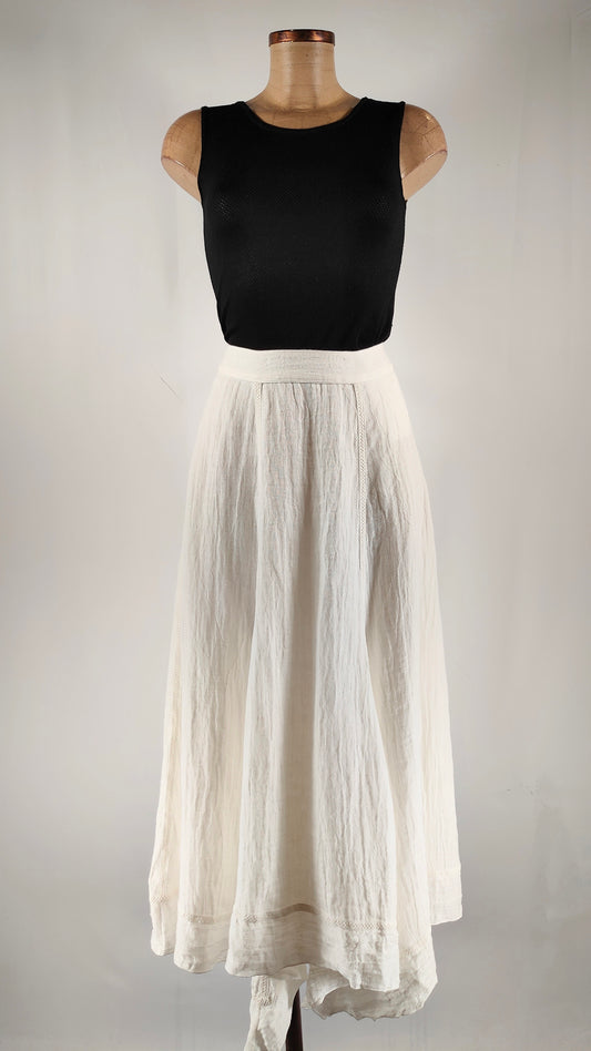 Falda larga blanca de lino