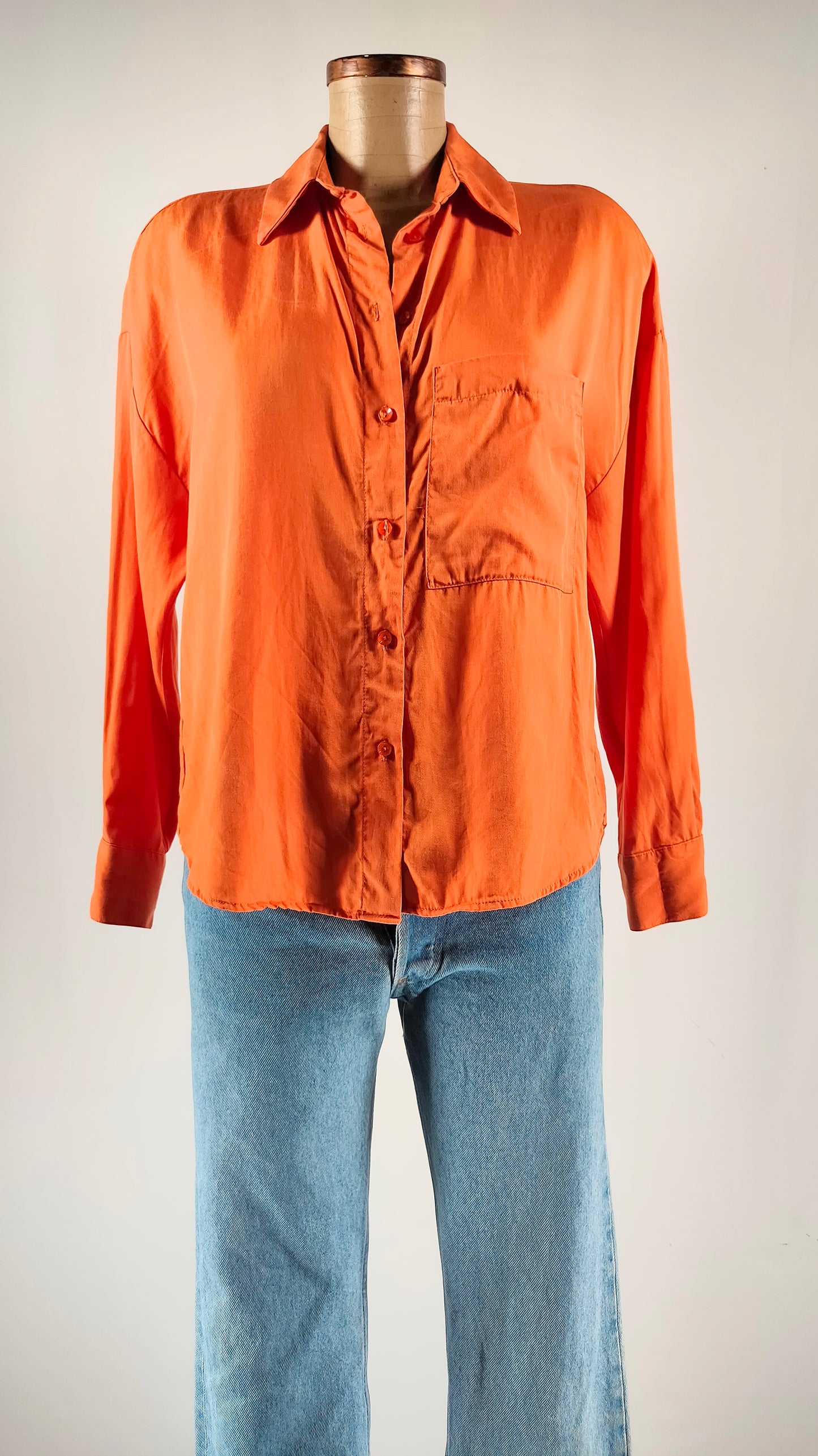 Camisa naranja oversize