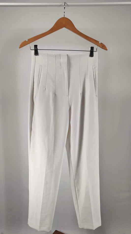 Pantalón blanco de cintura alta Zara