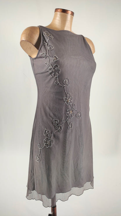 Vestido gris de nylon con apliques