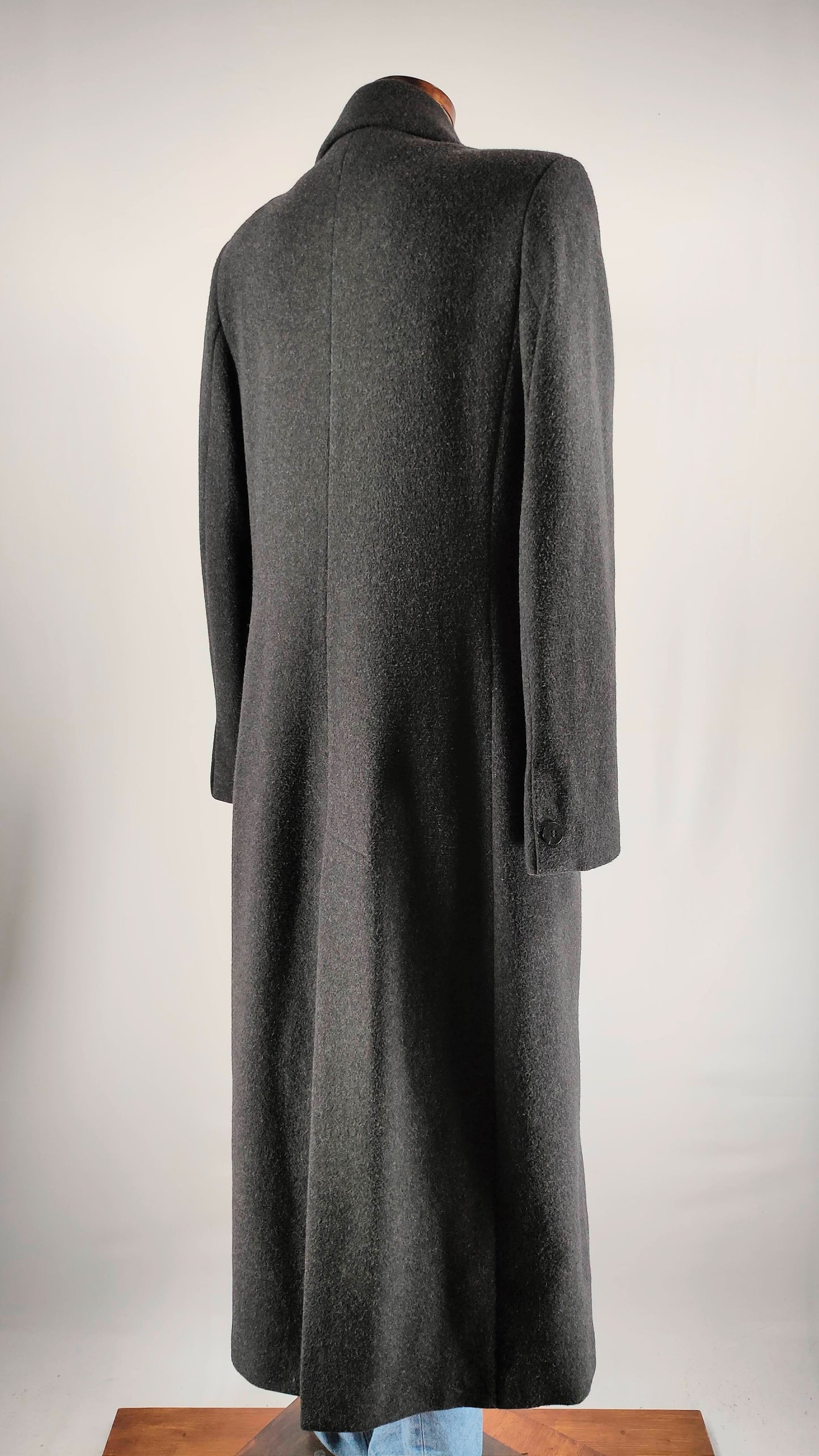 Abrigo largo gris de lana y cachemira